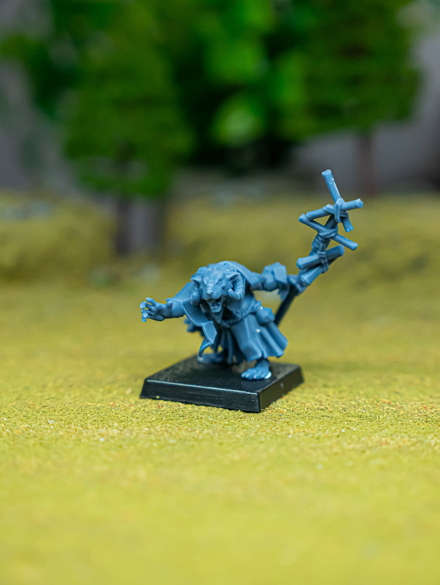 Sewer Vermin Warlock - Highlands Miniatures