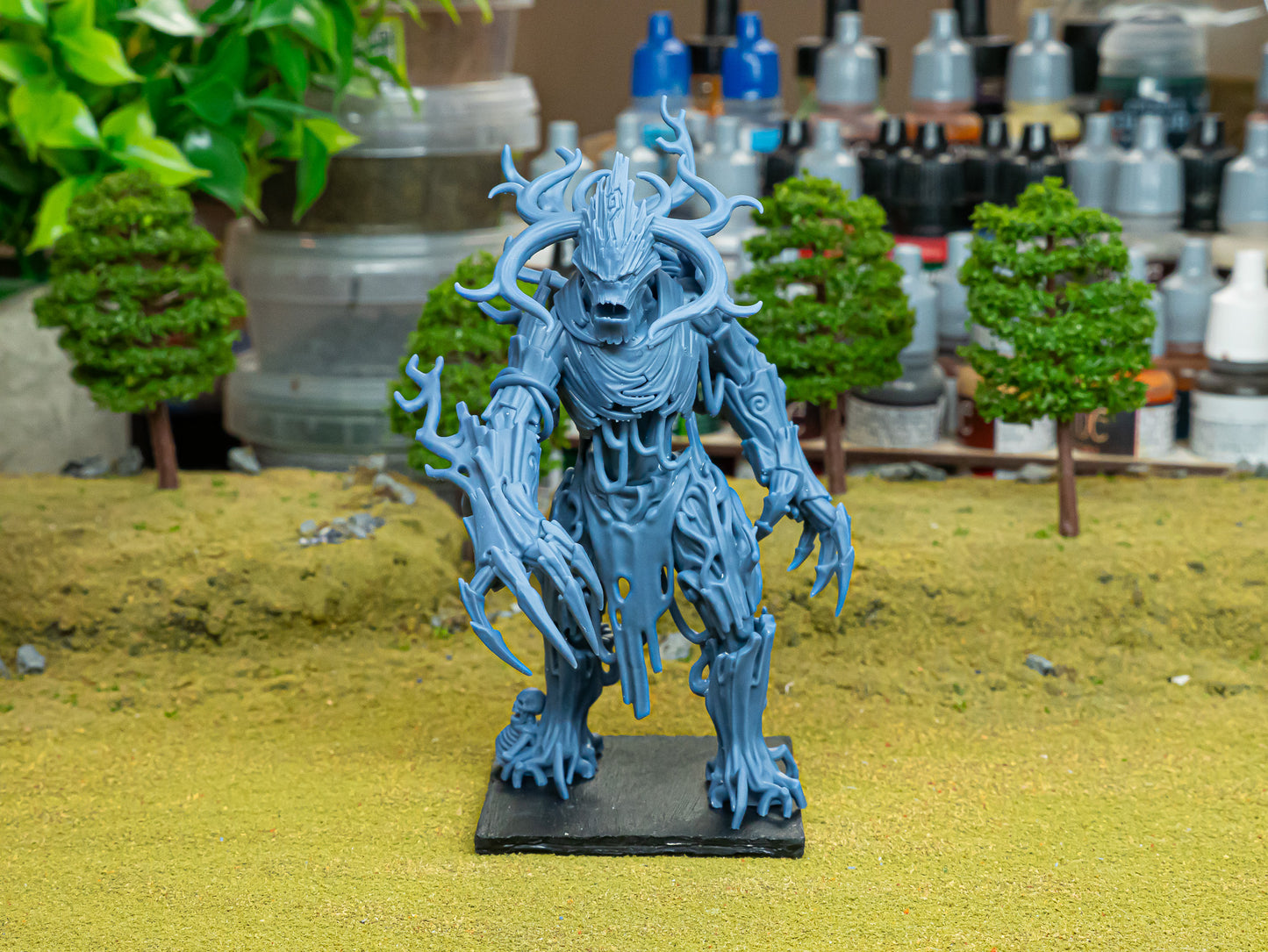 Feral Elves Giant Tree 1x - Highlands Miniatures