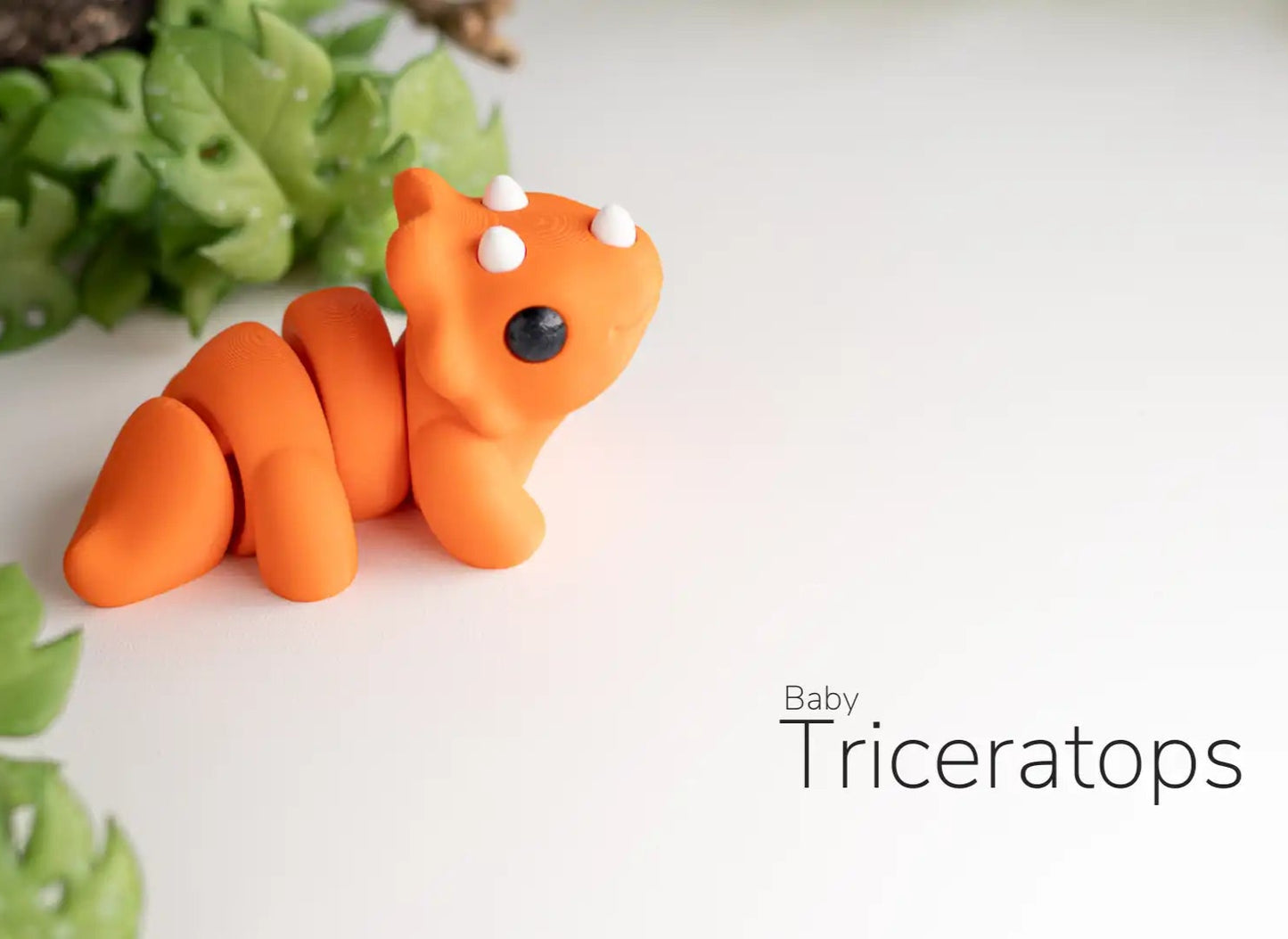 Baby Triceratops fidget Keychain - Tiny Lowlanders