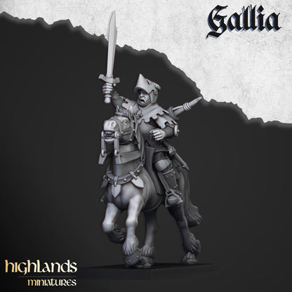 Gallia Mounted men at arms - Highlands Miniatures