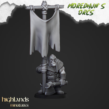 Orcs with bows 10x- Highlands Miniatures
