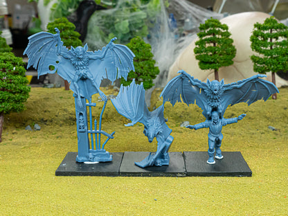 Transilvanya Giant Bats  3x - Highlands Miniatures