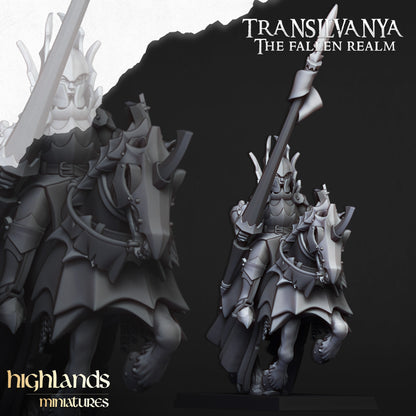 Transilvanya  Vampire Knights Steeds 8x - Highlands Miniatures