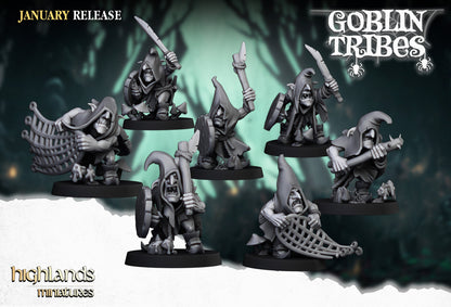 Swamp Goblin with Hand Weapons 7x - Highlands Miniatures